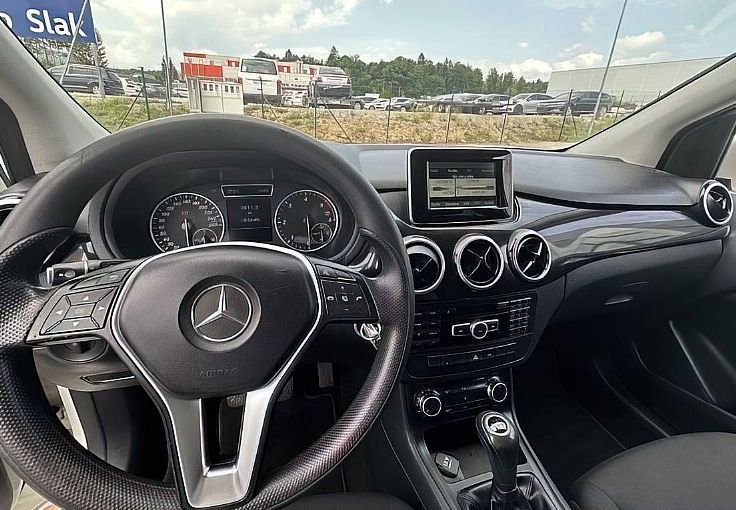 Zunanja slika - Mercedes-Benz B-Razred - 180 CDI LEPA KOMBINACIJA VOZILA - 9