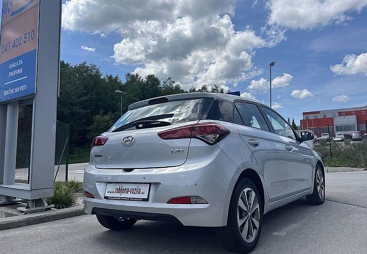 Zunanja slika - Hyundai i20 - 1.1 CRDI COMFORT SAMO 121293 KM ZELO LEP... - 5