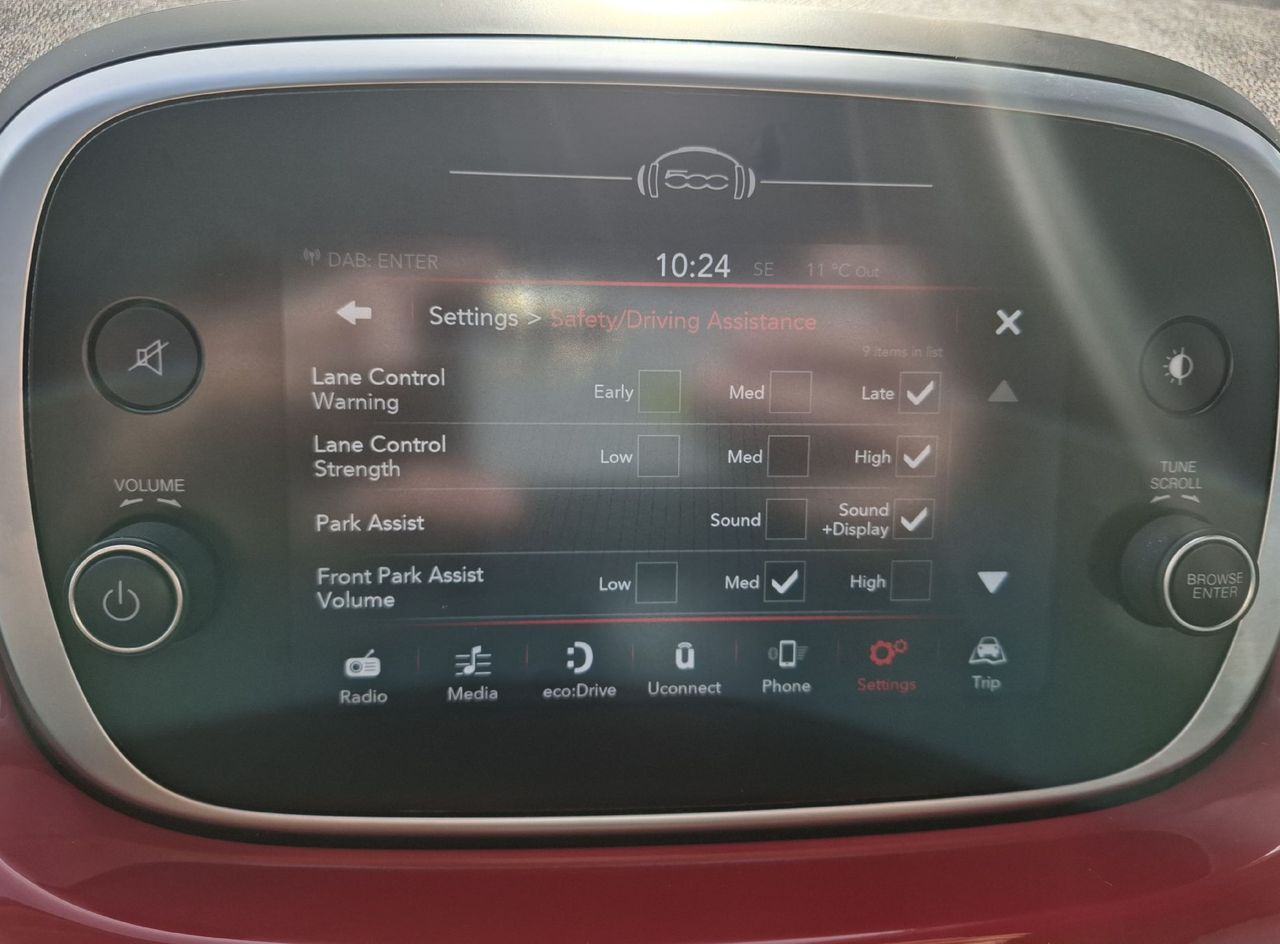 Zunanja slika - Fiat 500X - 1.0 City Cross 88kW - LEPO OHRANJEN - SERVISNA ZG. - 19