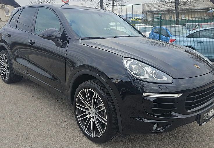 Zunanja slika - Porsche Cayenne - 3.0 TD 262ks °21-COL° - 4