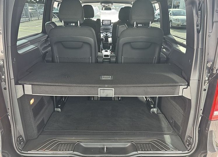 Zunanja slika - Mercedes-Benz V-Razred - V 300 d 4MATIC AMG-LINE - 14