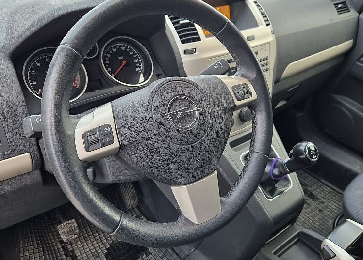 Zunanja slika - Opel Zafira - 1.8 16V OPC LINE + BREZ POLOGA + 129.000KM - 12