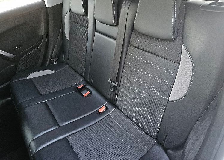 Zunanja slika - Peugeot 2008 - 1.2  ALLURE 131ks °1.LASTNIK° °OPRAVLJEN SERVIS° - 11