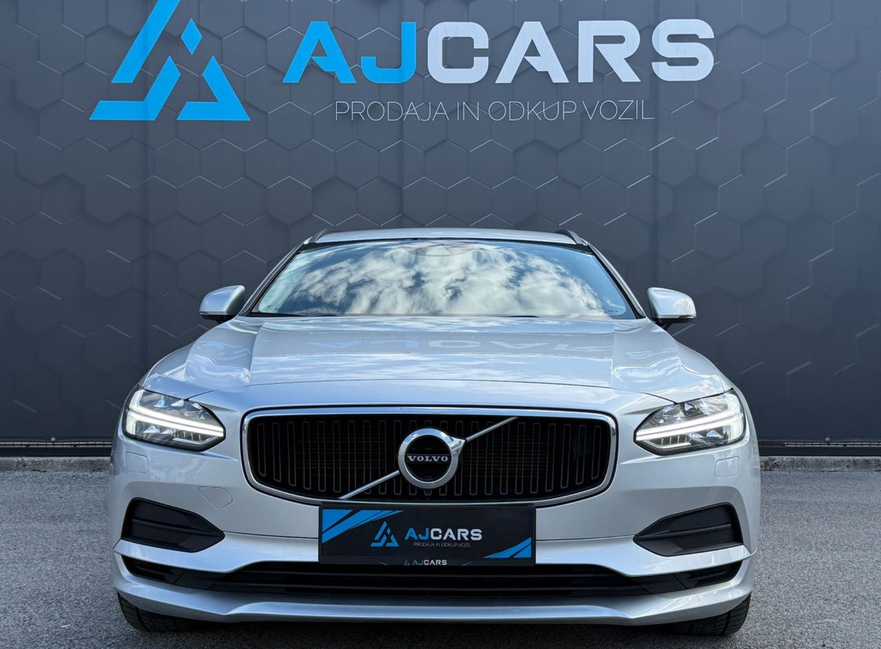 Zunanja slika - Volvo V90 - D3 A AWD Kinetic-Virtual-Full led-Velik servis... - 2