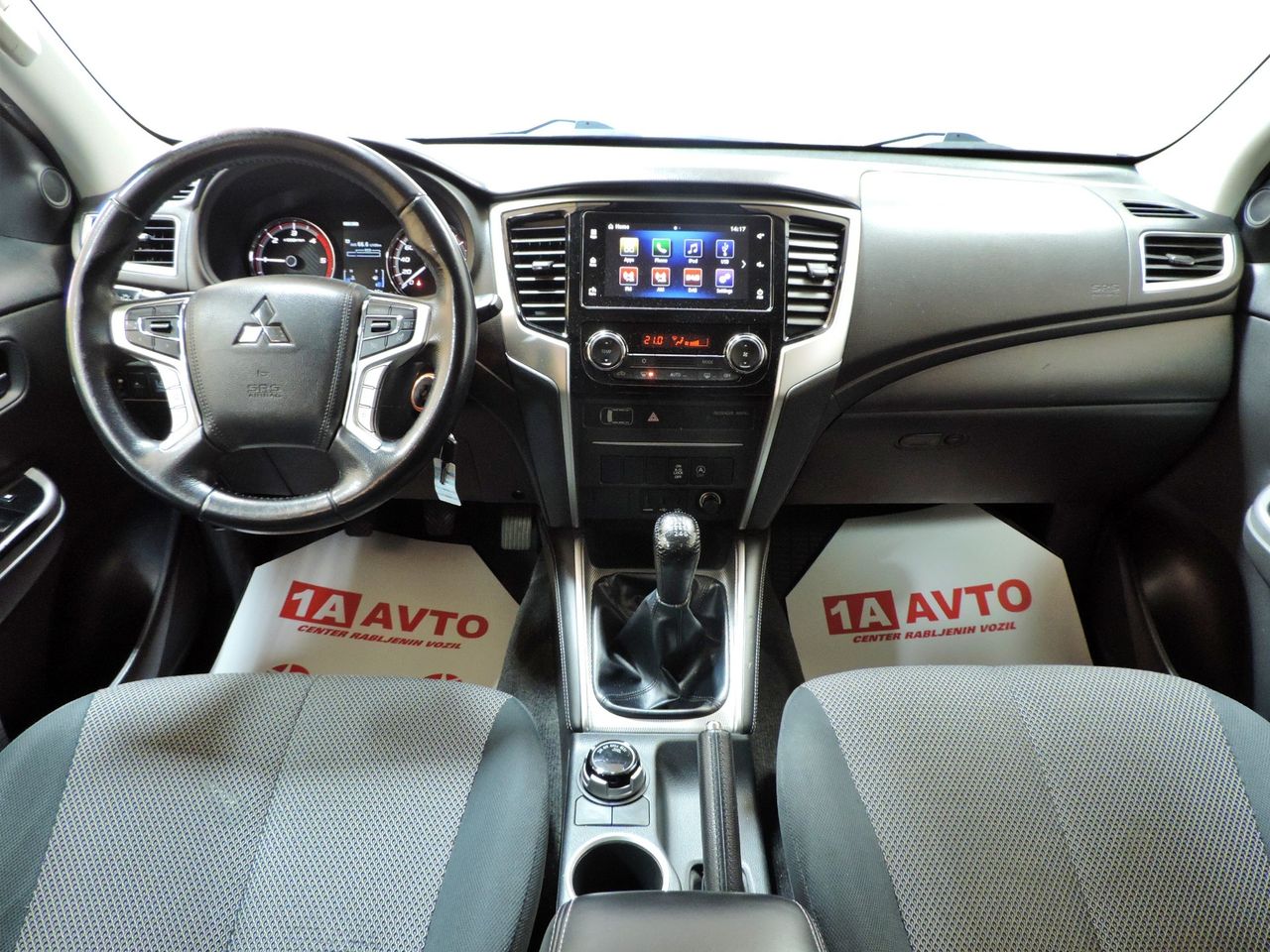 Zunanja slika - Mitsubishi L 200 - L200 Club Cab 4WD 2,2 DI-D Invite - 13