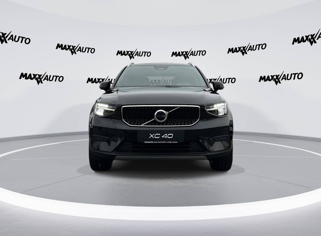 Zunanja slika - Volvo XC40 - B3 P Core AT DCT - 2