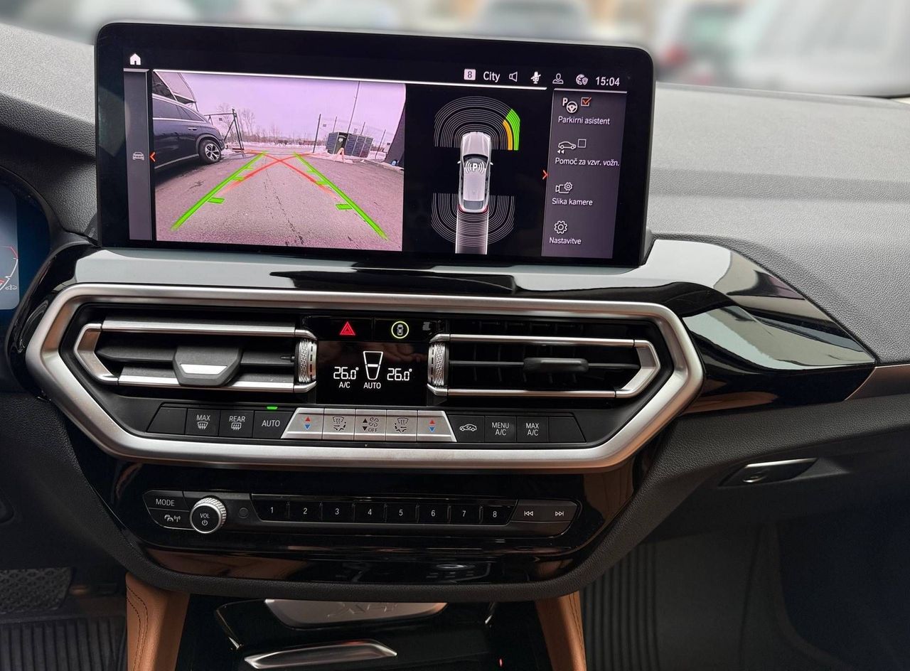 Zunanja slika - BMW X4 - serija : xDrive LCI MODEL •LED• USNJE• TOP • OBROKI• ... - 16