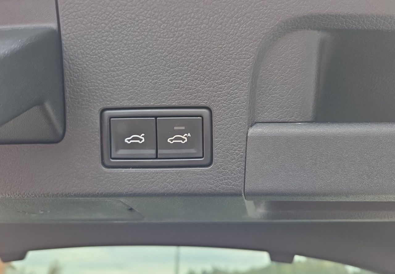 Zunanja slika - VW Arteon - 2.0 TSI avt. 140kW R-Line rezerviran - 13