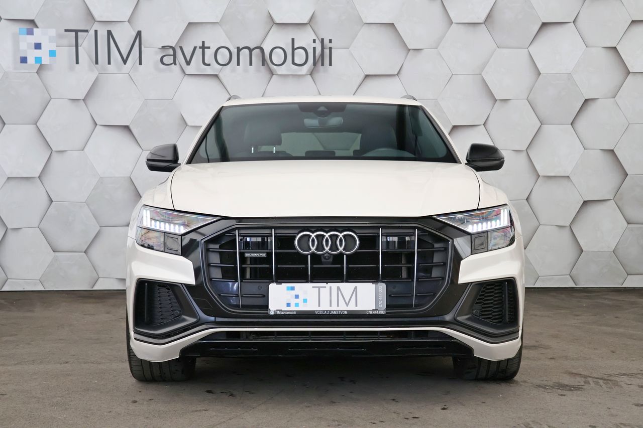 Zunanja slika - Audi Q8 - 50TDI Quattro Tiptronic 3xS-Line 286KM - 5