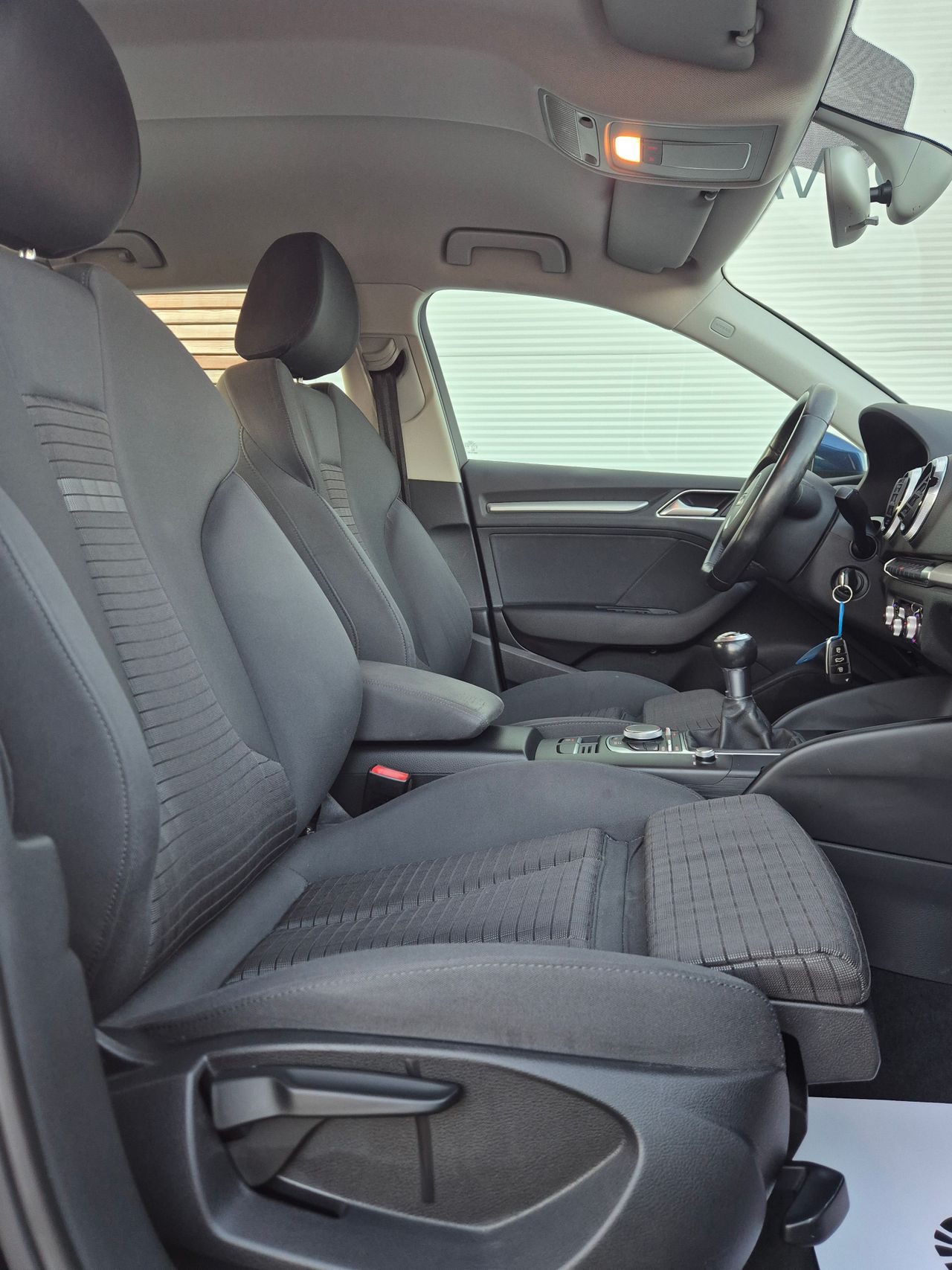 Notranja slika - Audi A3 - 2,0 TDI Ambition - 8