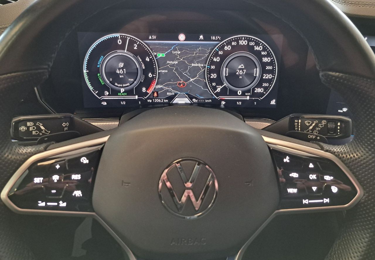 Zunanja slika - VW Touareg - V6 TFSI eHybrid R 340  462 -SLO-ODLIČEN- - 12