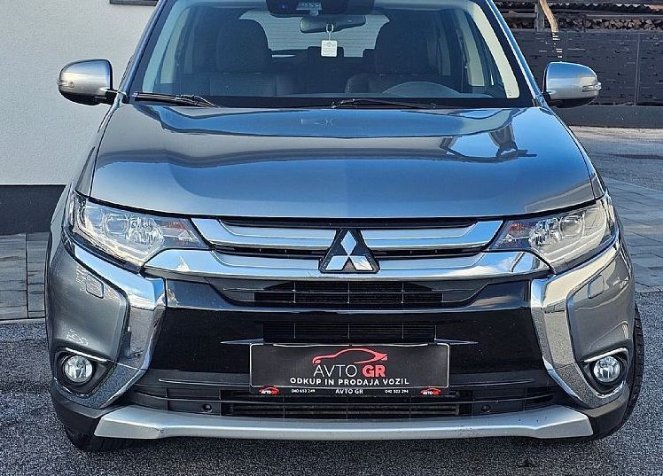 Zunanja slika - Mitsubishi Outlander - 2.2 DI-D -AUT-4WD INSTYLE+ 7 sed.-LED NAVI-KAMERA- - 15