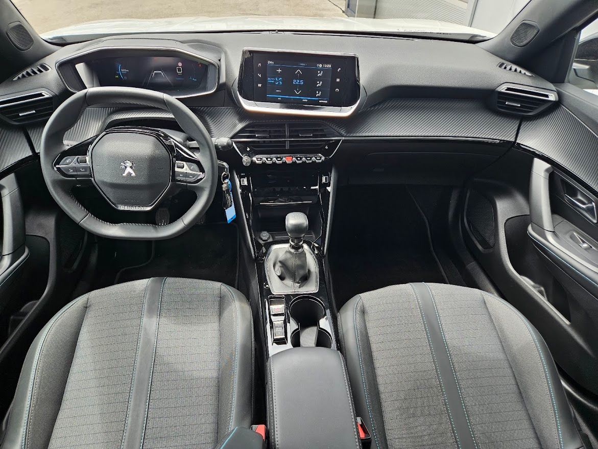 Zunanja slika - Peugeot 2008 - ALLURE PACK 1.2 PURETECH 130 - 2