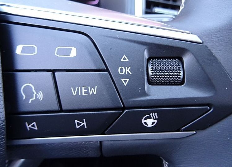 Zunanja slika - Seat Ateca - 1.5 TSI DSG 150KM  STYLE EDITION - VL. KLJUKA - - 19