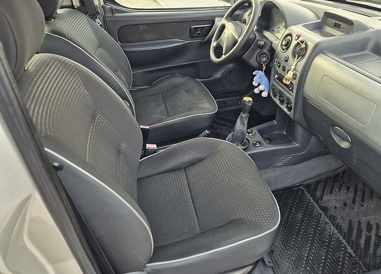 Zunanja slika - Peugeot Partner - Kombi STYLE 1.6 HDi 90 LEPO OHRANJEN - 12