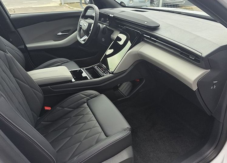 Zunanja slika - Ford Capri - 77 kWh 210 kW  286 KM  samodejni zadnji - 8