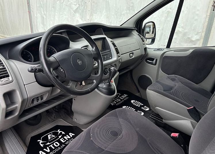 Zunanja slika - Renault Traffic - 2.0 DCi 90 - 8