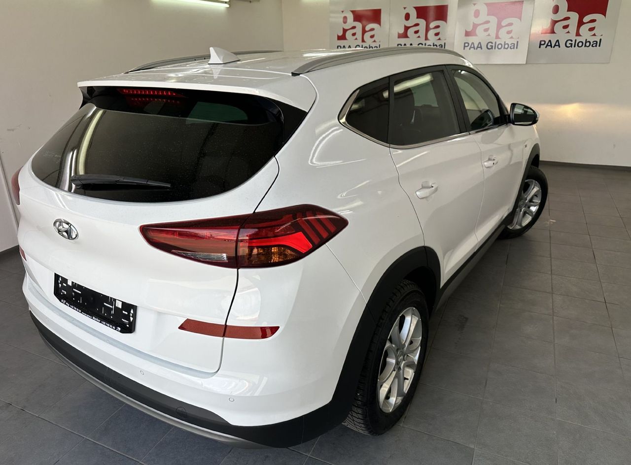 Zunanja slika - Hyundai Tucson - 1.6 CRDI Impression 2WD 100kW.KAMERA.NAVI.ACC.AUT. - 15