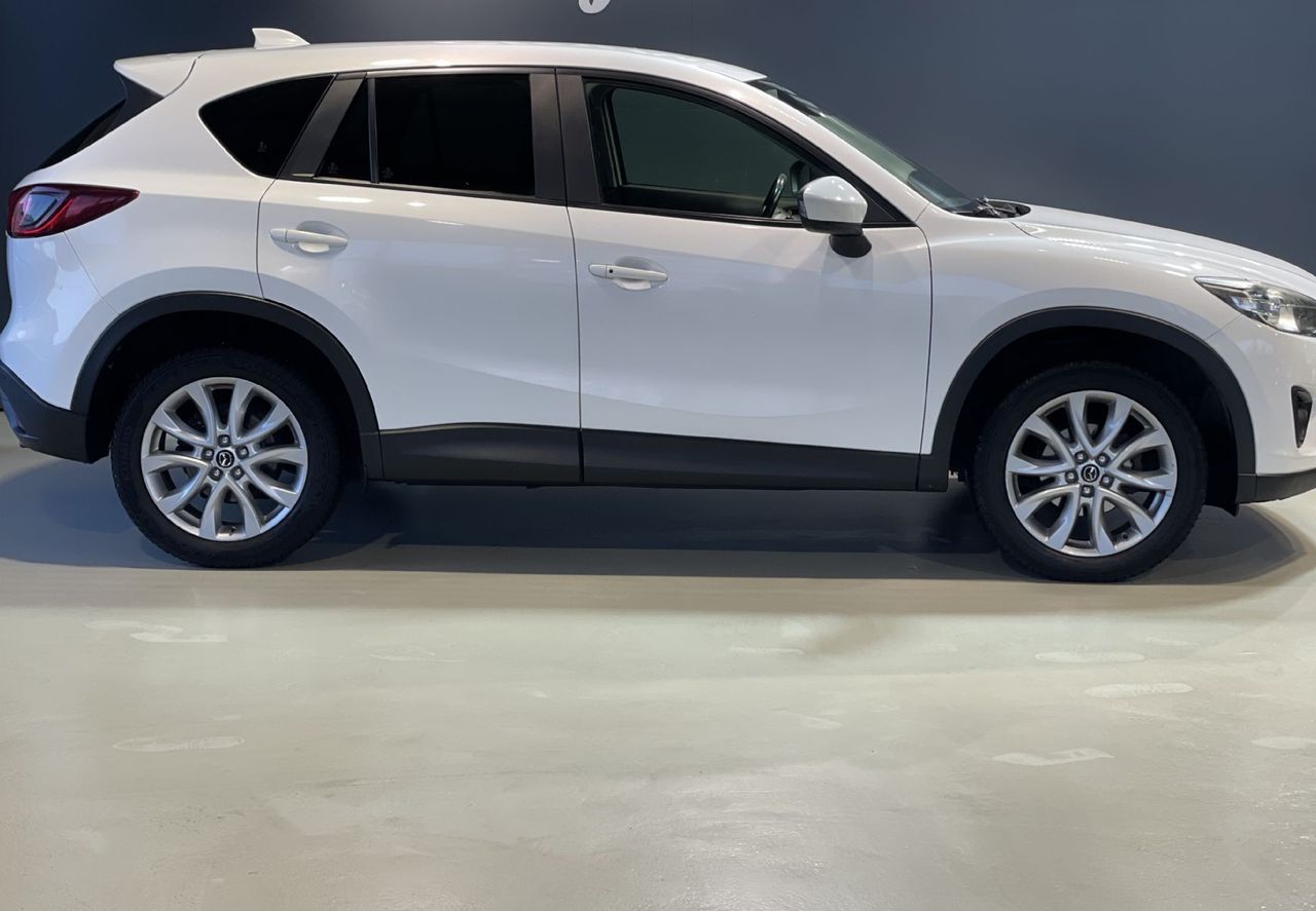 Zunanja slika - Mazda CX-5 - KEYLESS-NAVI-4X4-MEMORY-USNJE-GRETJE-BOSE-ALU-LED - 4