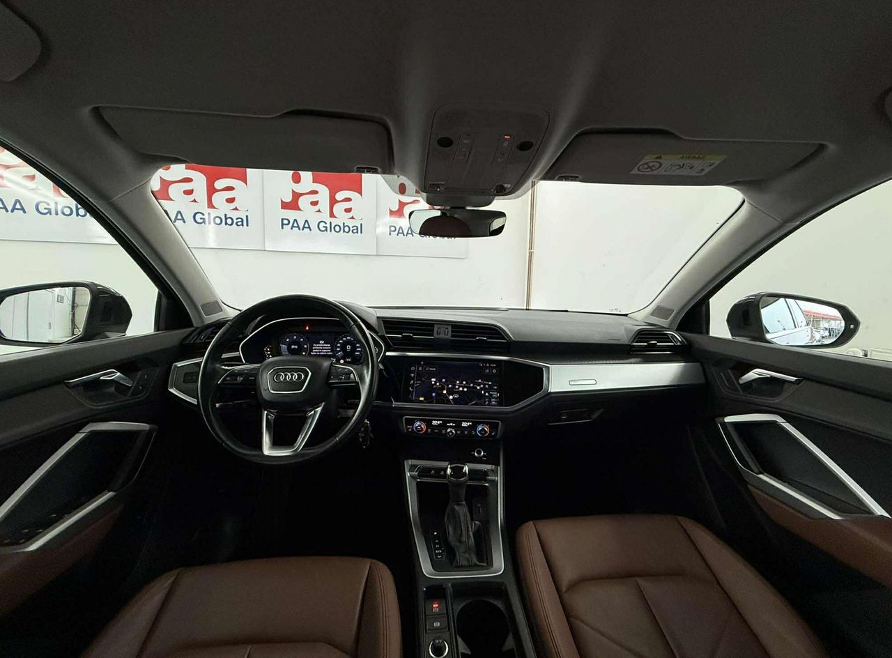 Notranja slika - Audi Q3 - 35 TDI S tronic.LED.ACC.KAMERA.USNJE.NAVI.DIZEL - 18
