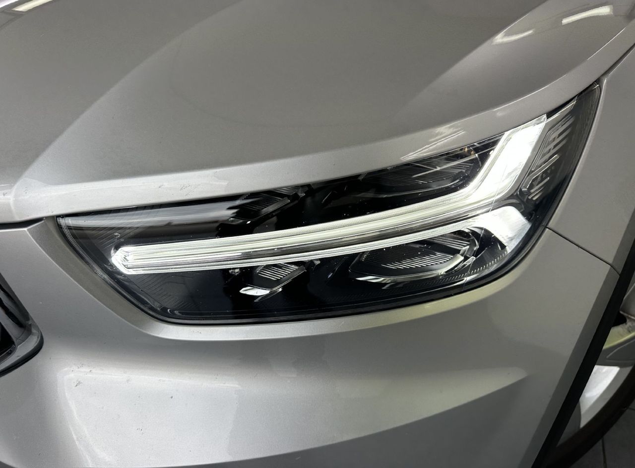 Zunanja slika - Volvo XC40 - D3 A AWD Momentum KAMERA.NAVI.ALU.4X4.TOP - 12