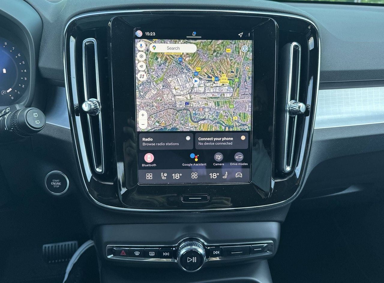 Zunanja slika - Volvo XC40 - B3 P Core AT DCT... - 17