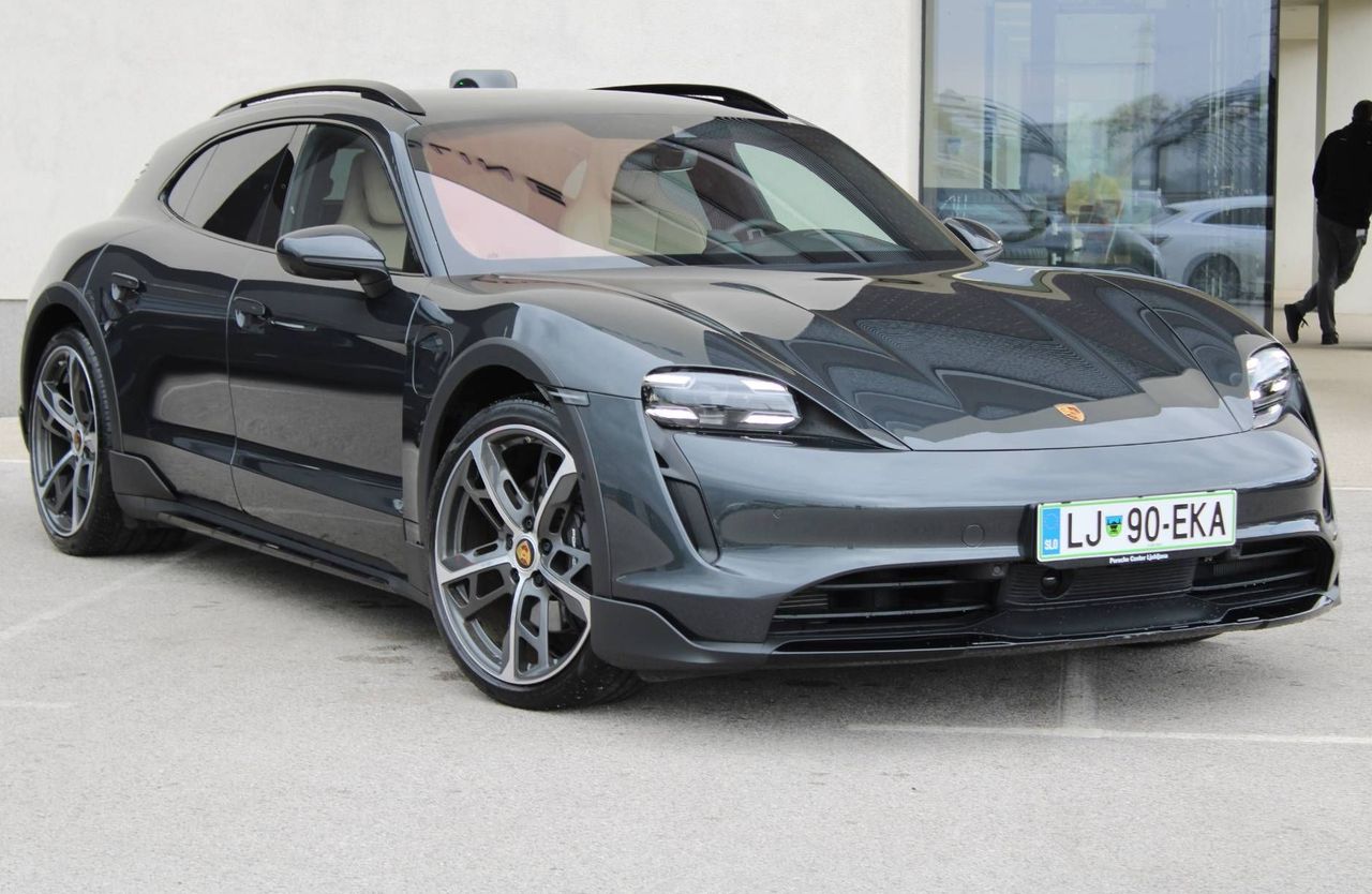 Zunanja slika - Porsche Taycan - 93KWH CROSS TURISMO LUFT HLAJ SED KAM360 MATRIX - 3