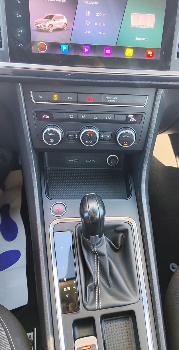 Zunanja slika - Seat Ateca - 2.0 TDI 110 KW STYLE DSG - 10