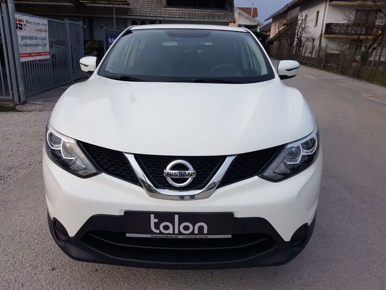 Zunanja slika - Nissan Qashqai - 1.2 - 2