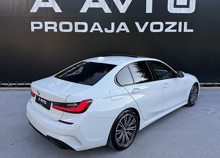 Zunanja slika - BMW Serija 3 - : 320d M Sport-360°-STREŠNO OKNO-ASISTENCE-H K - 6