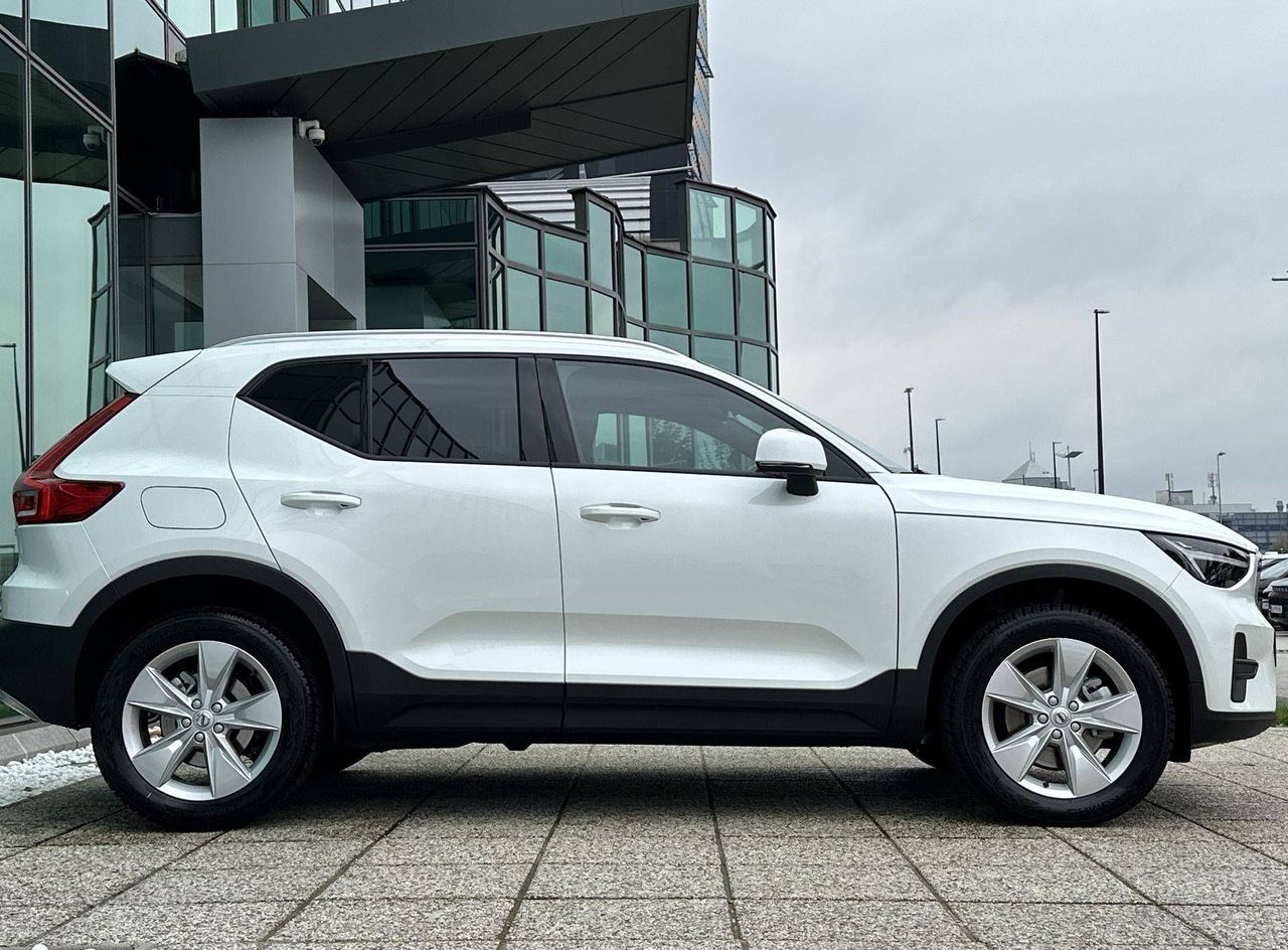 Zunanja slika - Volvo XC40 - B3 P Core AT DCT... - 4