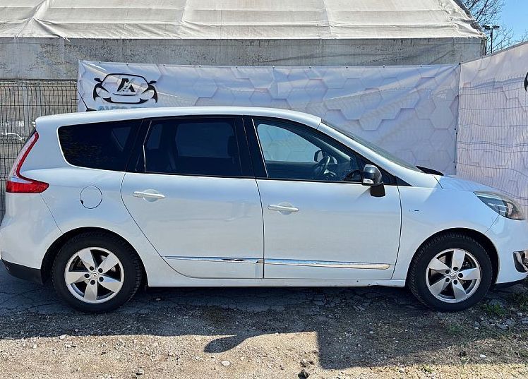 Zunanja slika - Renault Scénic - Grand Scenic Bose Edition dCi 130 - XENON - PDC+KAM - NAVI - 6