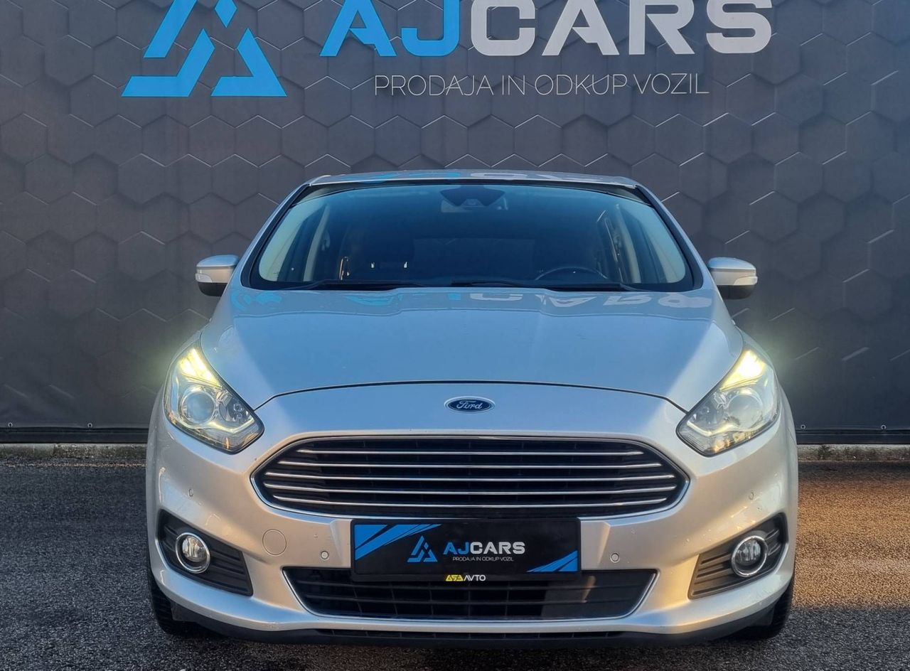 Zunanja slika - Ford S-MAX - 2.0TDCi 132kW AWD Titanium Avt.-2XLed-2xPDC-Klju - 3