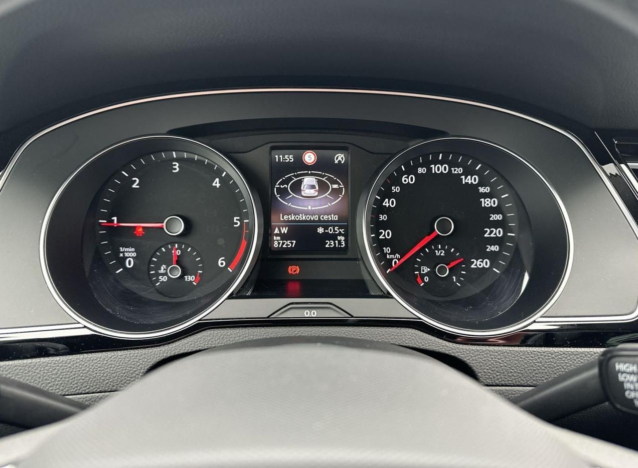 Zunanja slika - VW Passat - Variant 2.0 TDI Business ACC-KAMERA-GRETJE.SED+VOLAN - 15