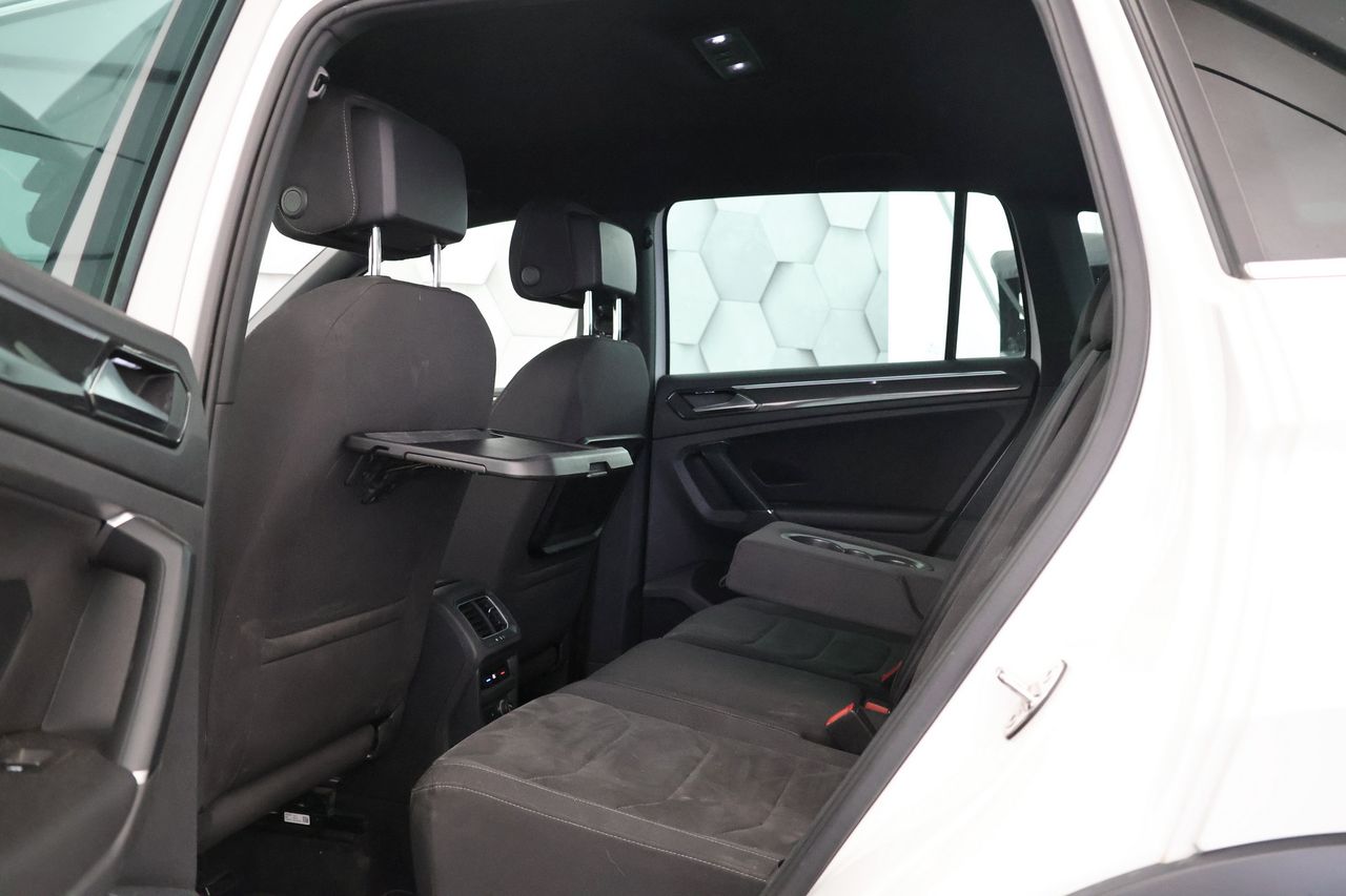 Zunanja slika - VW Tiguan - 2.0 TDI 4-Motion DSG R-Line - 10