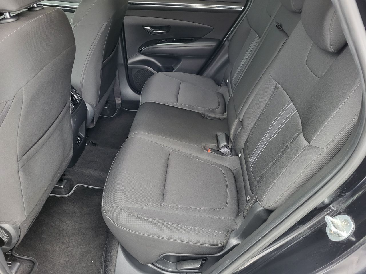 Zunanja slika - Hyundai Tucson - 1.6 CRDI Premium SLO-1last-servi-navi-acc-alu-kame - 12