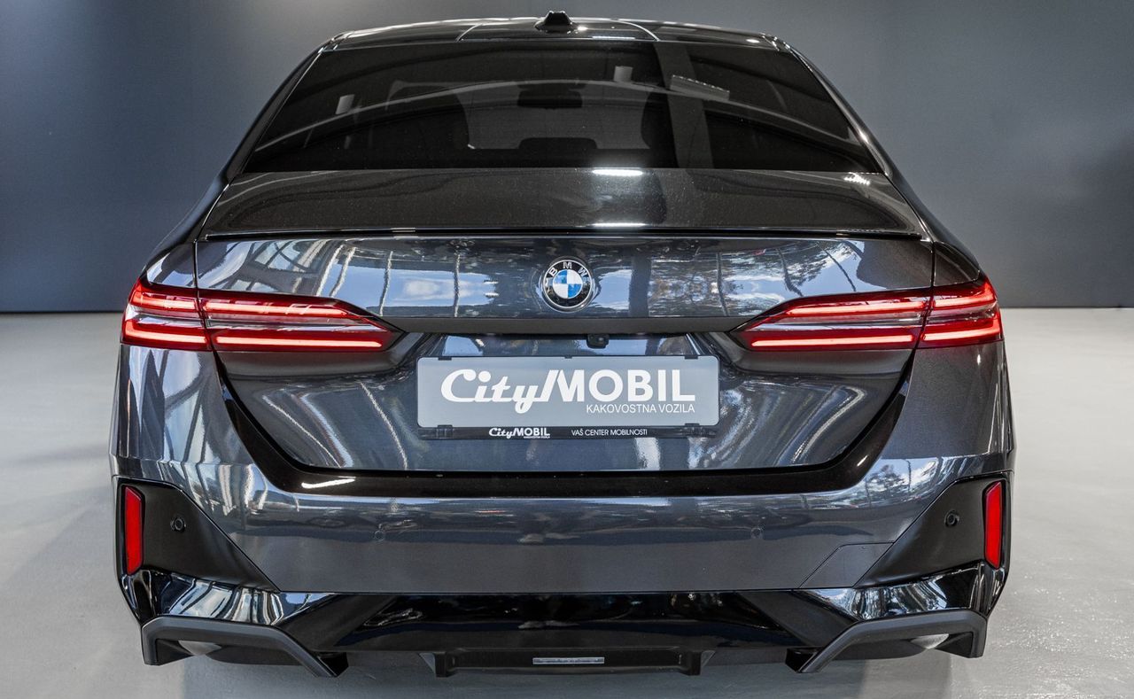 Zunanja slika - BMW Serija 5 - : M-SPORT PRO PAKET-HEADUP-HARMAN-PANO-MEMORY-USNJE - 6
