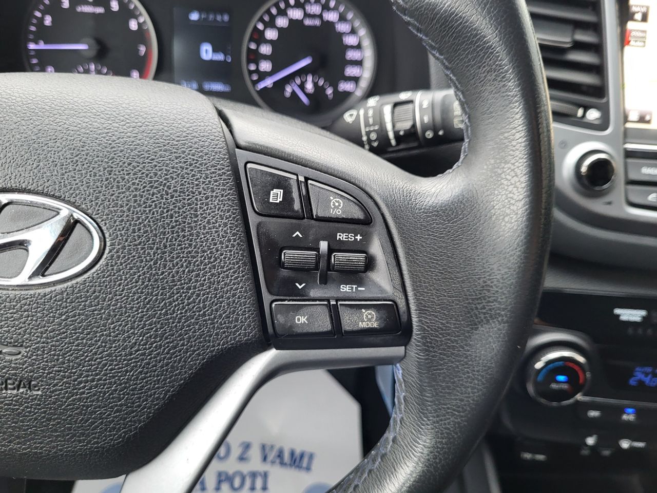 Zunanja slika - Hyundai Tucson - 1.6 GDI Style slo-1last-navi-alu-kamer-pdc-servisn - 12