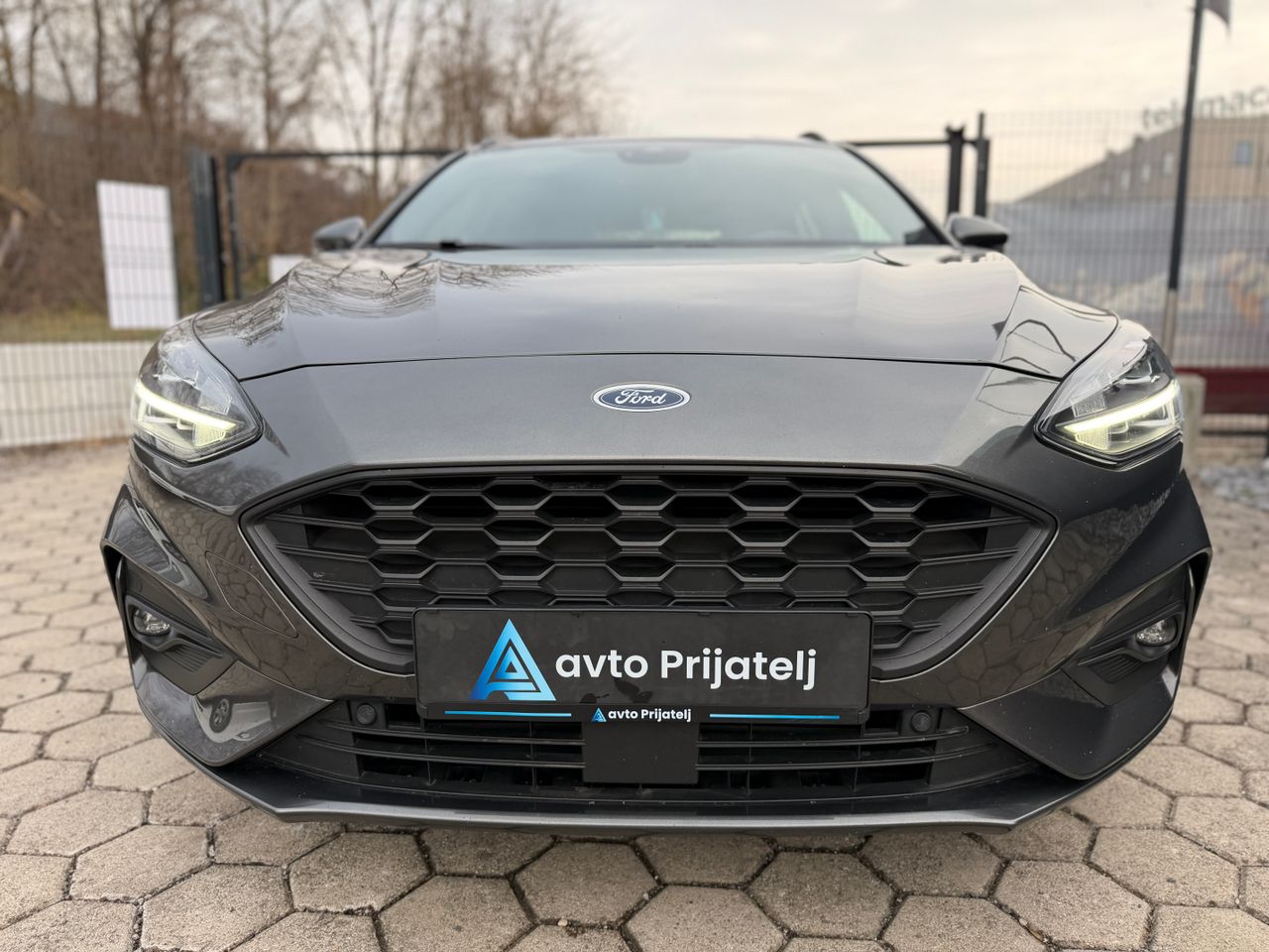 Zunanja slika - Ford Focus - 1.5 110KW | Kamera | Matrix | ST-Line - 1