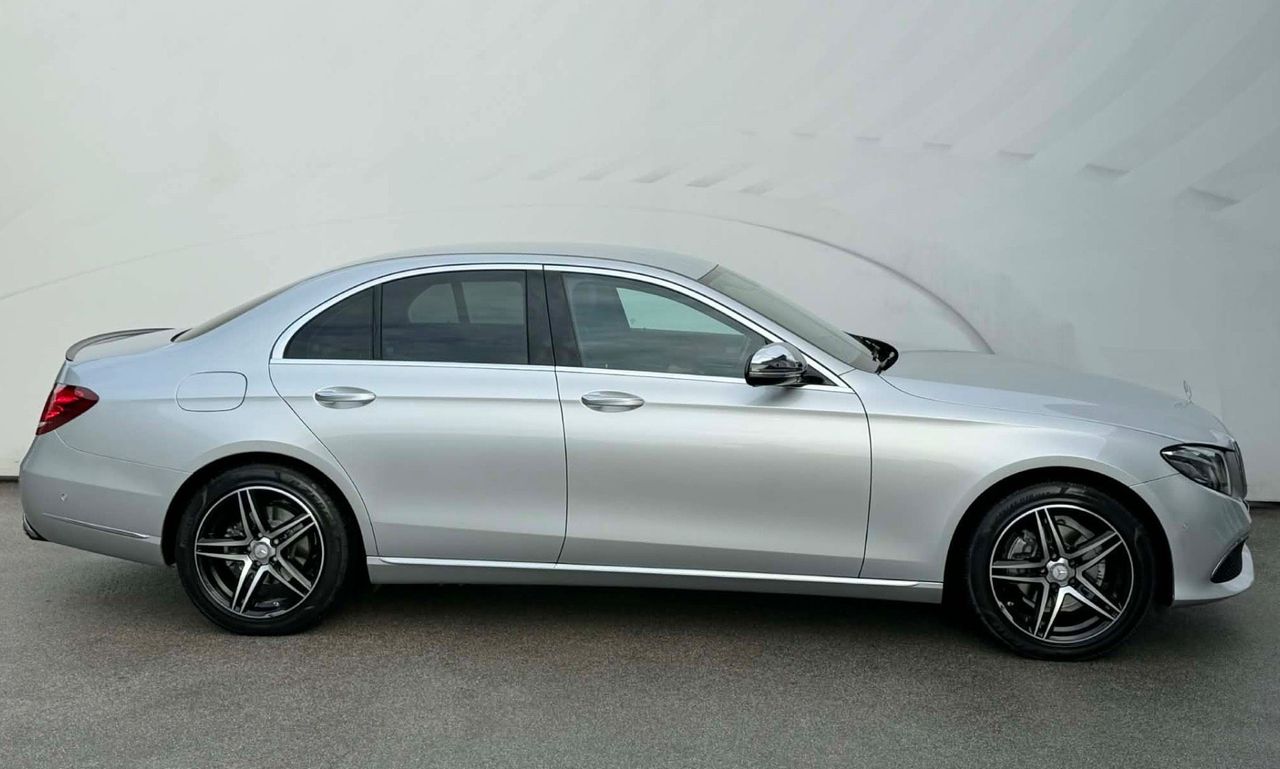 Zunanja slika - Mercedes-Benz E-Razred - 220CDI-61.000km-VIRTUAL-MULTIEBAM-LIZING ZA TUJC.. - 4