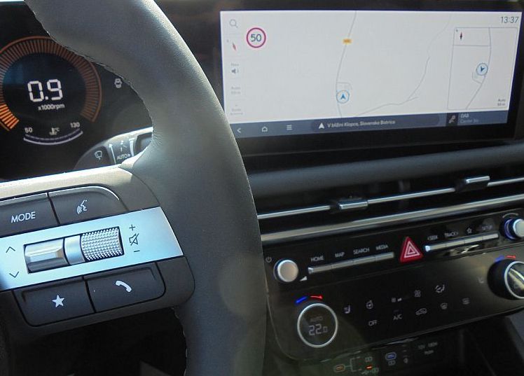 Zunanja slika - Hyundai Tucson - 1.6 T-GDI 150 STYLE 2WD DCT°° ZALOGA. DOBAVA TAKOJ - 10