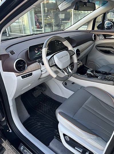 Zunanja slika - Forthing Forthing U Tour - U-Tour 1.5T 7DCT - 6