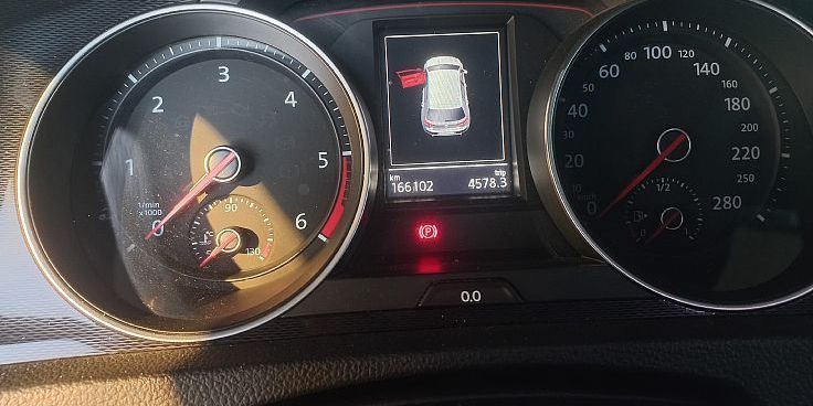 Zunanja slika - VW Golf - 2.0 GTD BMT - 10
