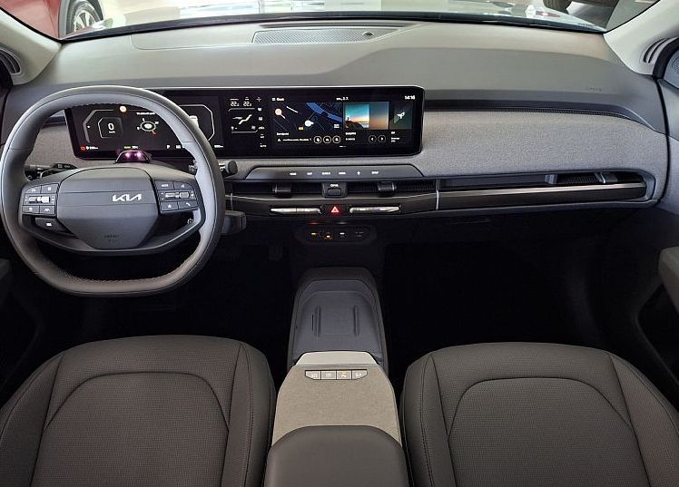 Zunanja slika - KIA EV3 - 58.3 kWh baterija. 150 kW  204 KM  Sky - 8