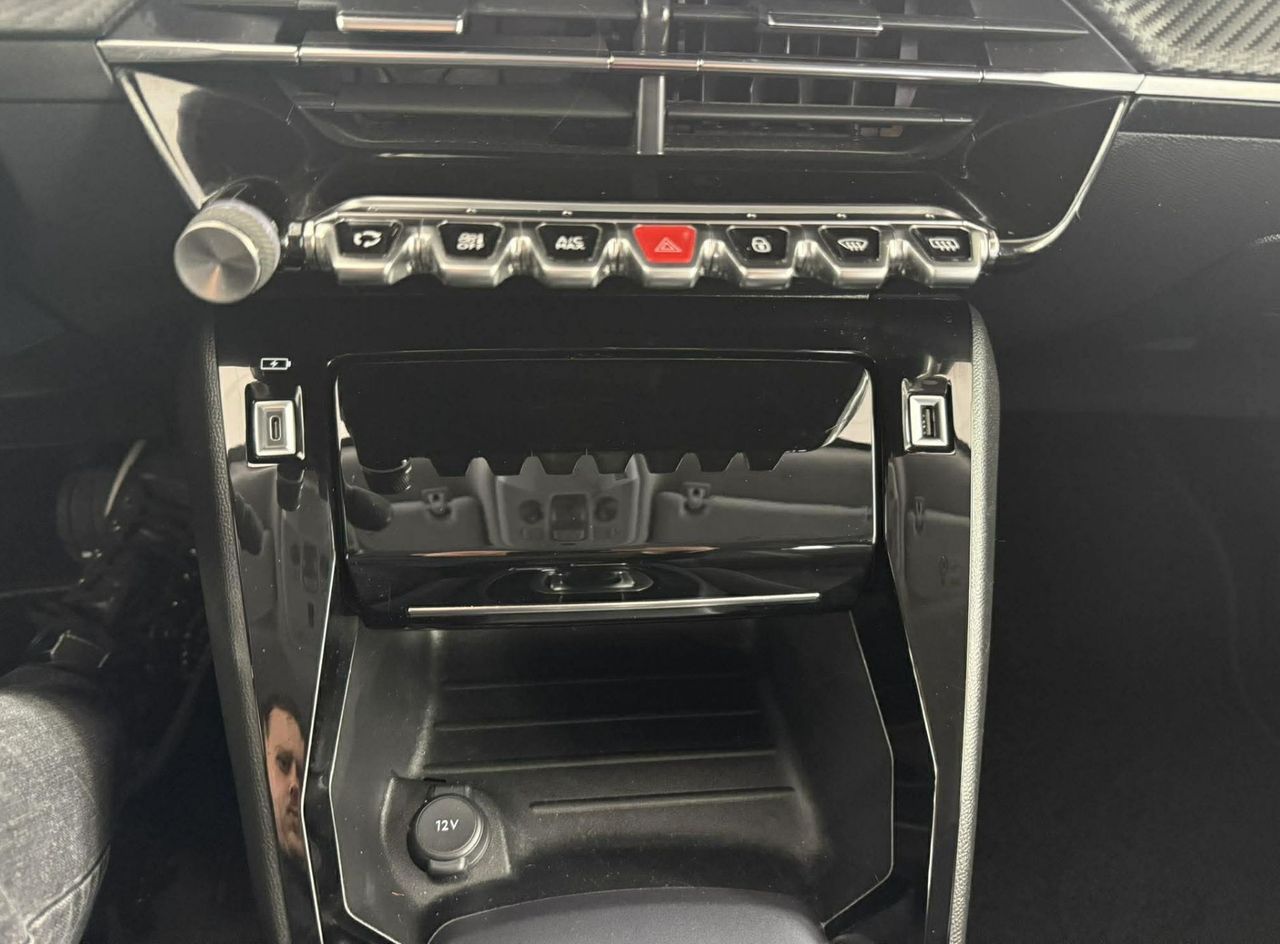 Zunanja slika - Peugeot 2008 - 1.5 BLUEHDI 130 ALLURE.KAMERA.LED.USNJE.NAVI.AUT. - 19