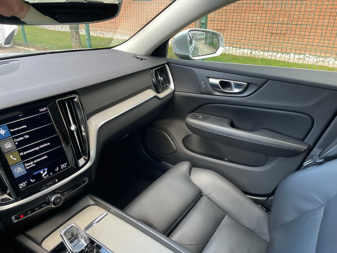 Notranja slika - Volvo V60 - B4D Inscription Avt. - 11