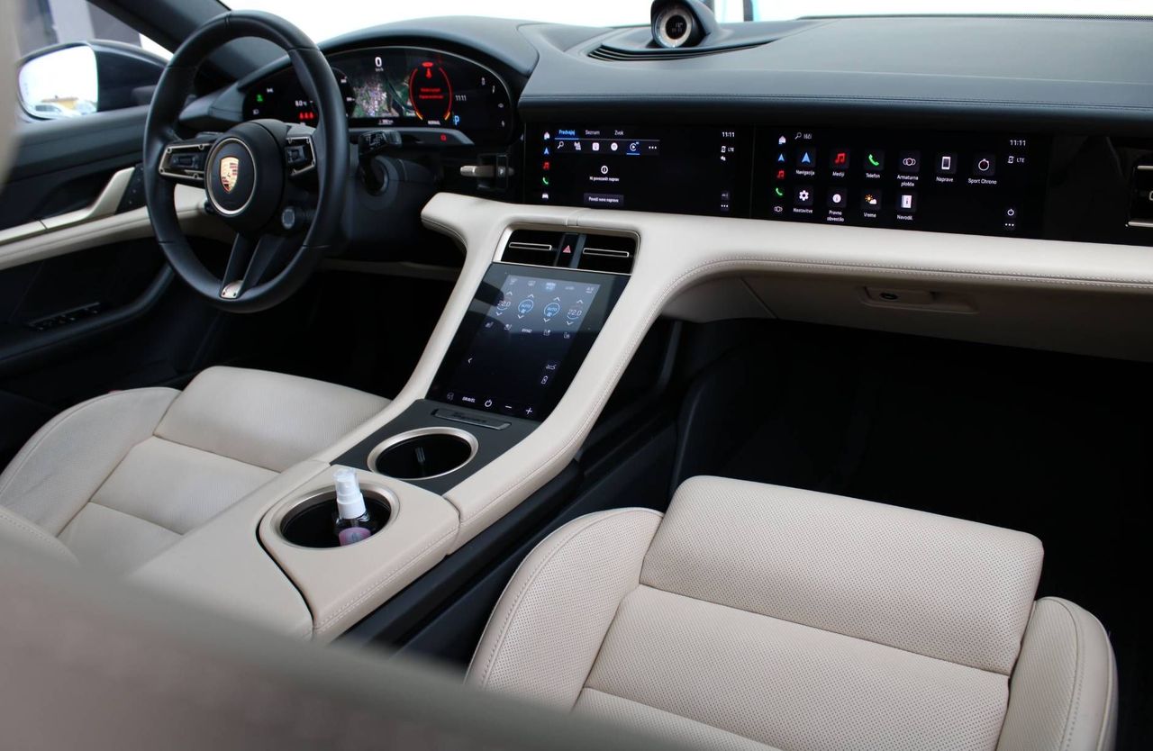 Zunanja slika - Porsche Taycan - 93KWH CROSS TURISMO LUFT HLAJ SED KAM360 MATRIX - 12