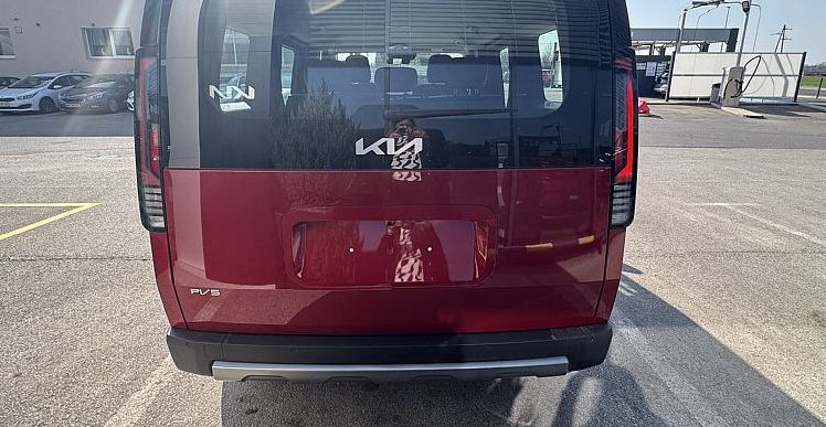 Zunanja slika - KIA PV5 - 71.2 kWh baterija 120 kW 163 KS  Quantum - 4