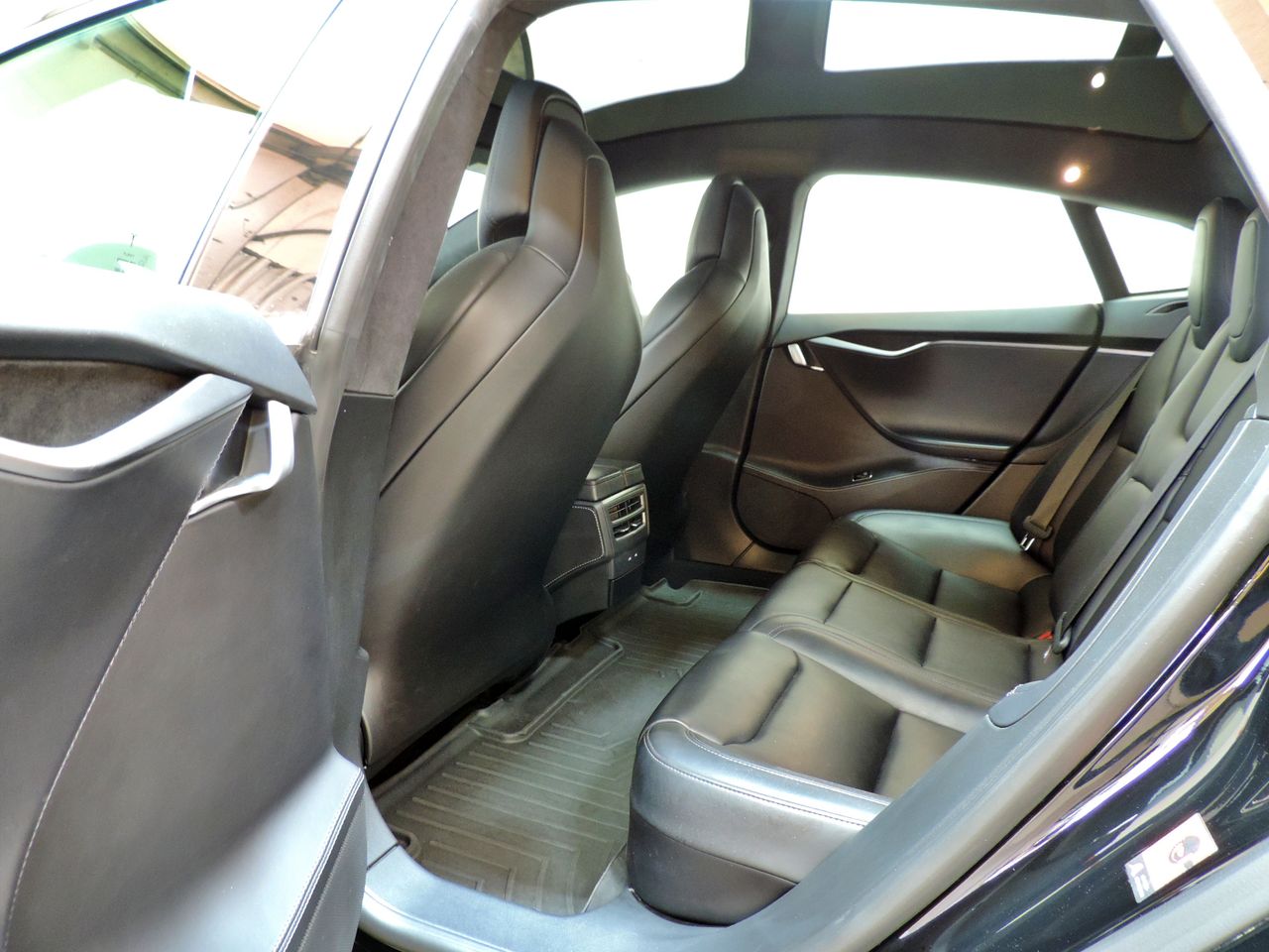 Zunanja slika - Tesla Model S - 100D - 10