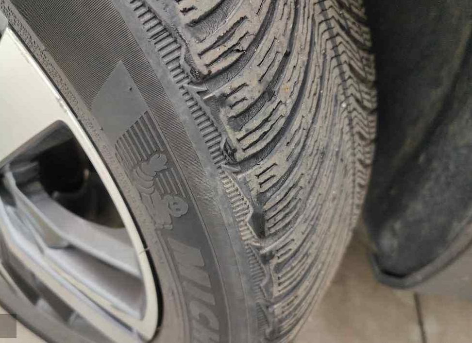 Zunanja slika - Peugeot 5008 - 1.2  96 KW,GT Line Avt.,USNJE,NAVI,LED,KAMERA,ALU - 7